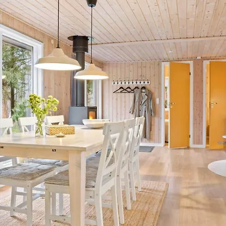 0664 - Sydmarken 83 *